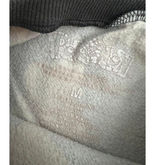 Pokemon Pikachu crew neck sweatshirt, size Medium - Picture 4 of 4